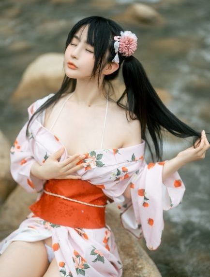 艾彩小妮的视频vk_720高清视频播放