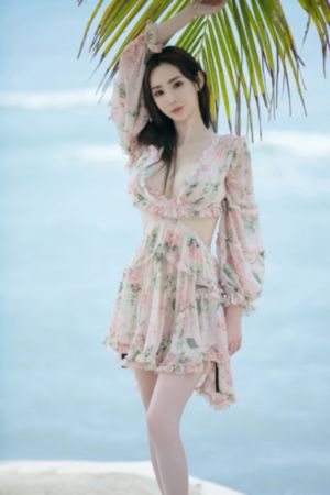 挠美女双乳_剧情片在线视频播放