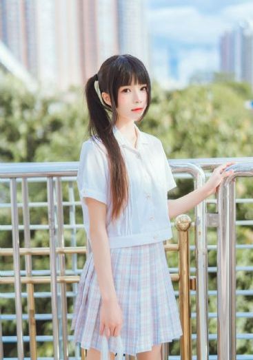18直播_1080P高清在线